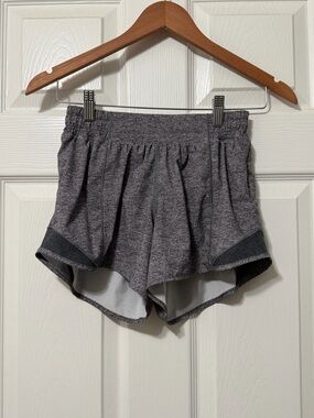Lululemon hotty hot shott II size 4 euc TALL
